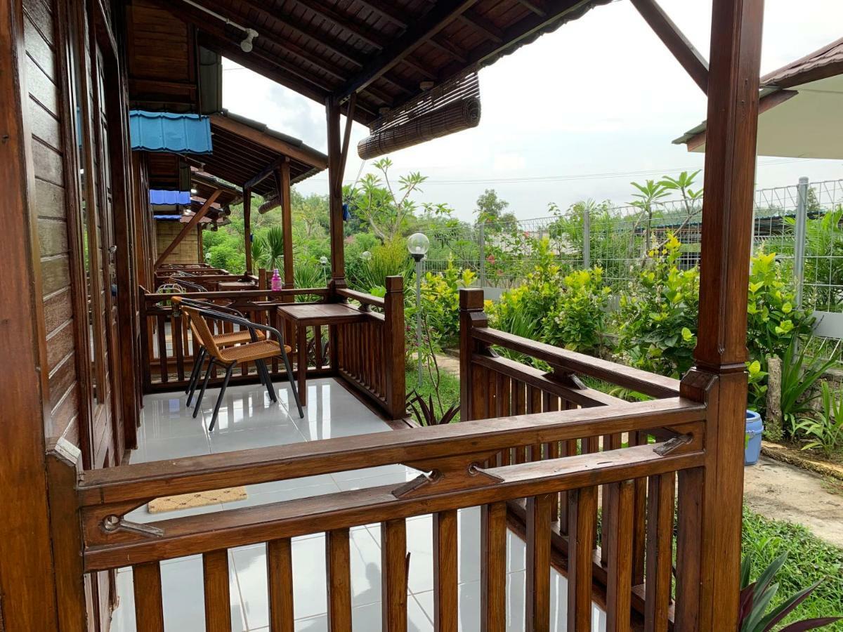 Tanah Penida Bungalows Ped Ngoại thất bức ảnh